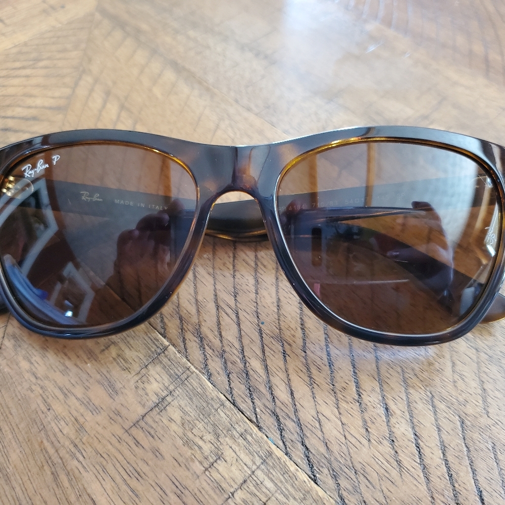Ray Bans 4184